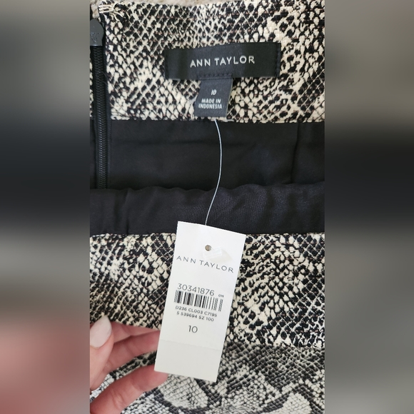 Snake print pencil skirt - Picture 2 of 3